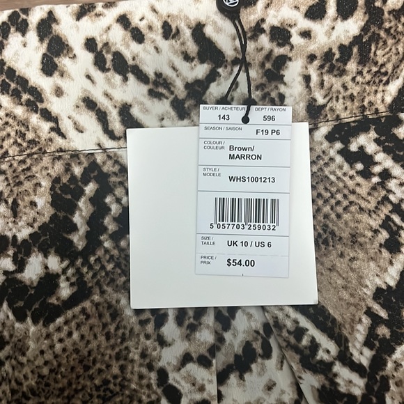 Never worn brown snakeskin mini skirt! - Picture 2 of 2